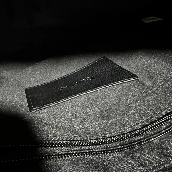 Calvin Klein tote crossbody bag iPad bag EUC Black - Picture 10 of 12